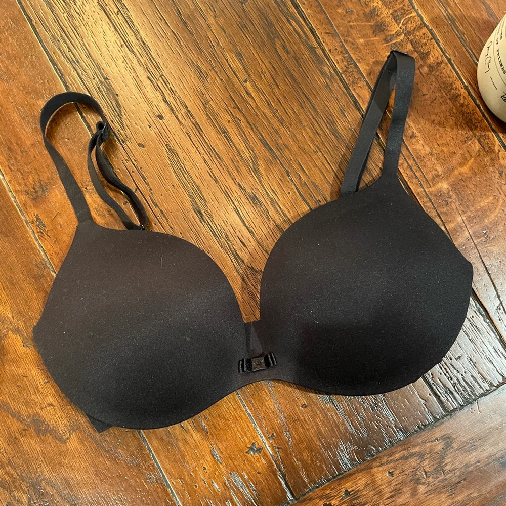 Victoria’s Secret Plunge padded size 32DD black